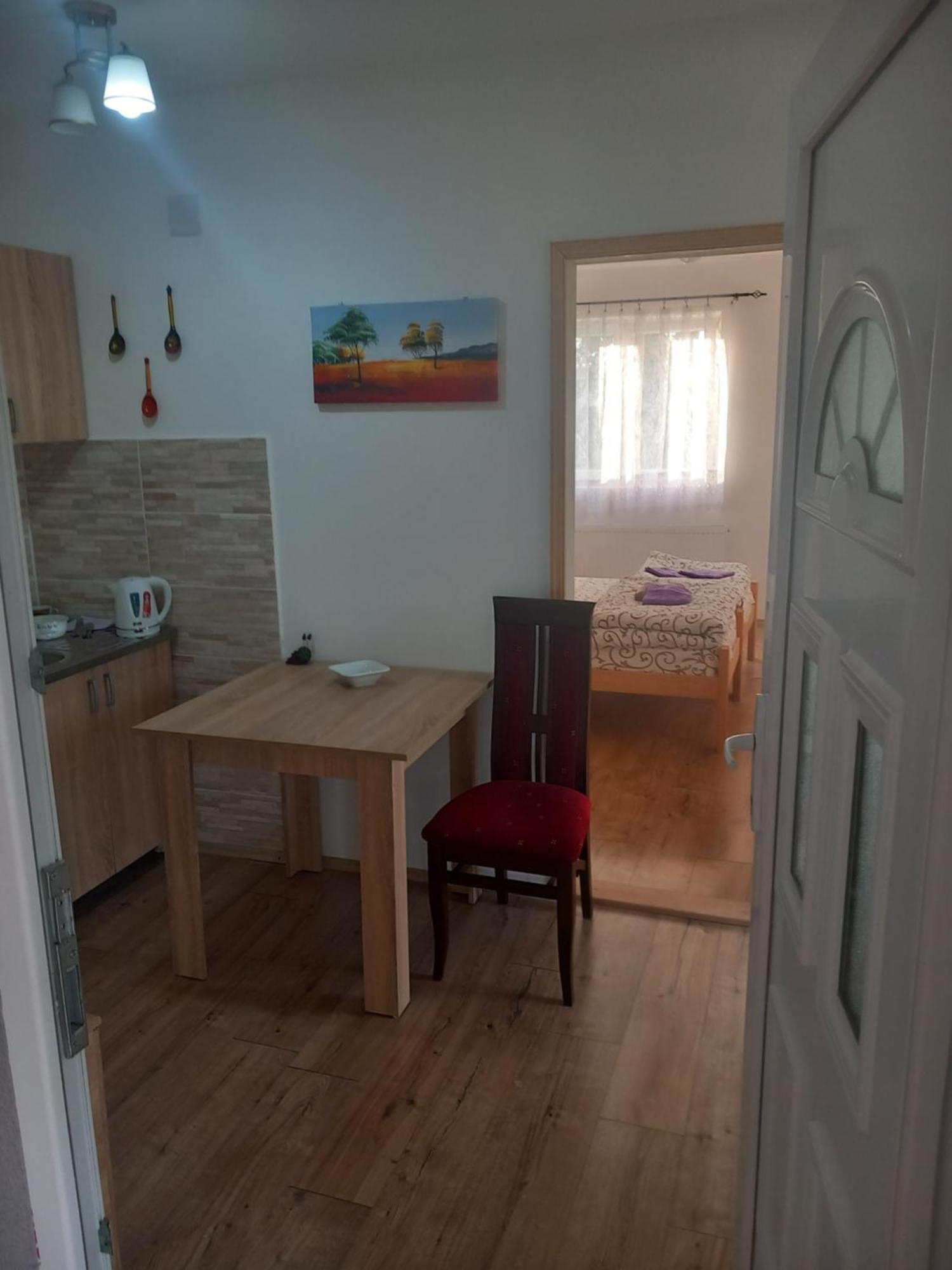 Rm Castell Apartments نوفي ساد المظهر الخارجي الصورة