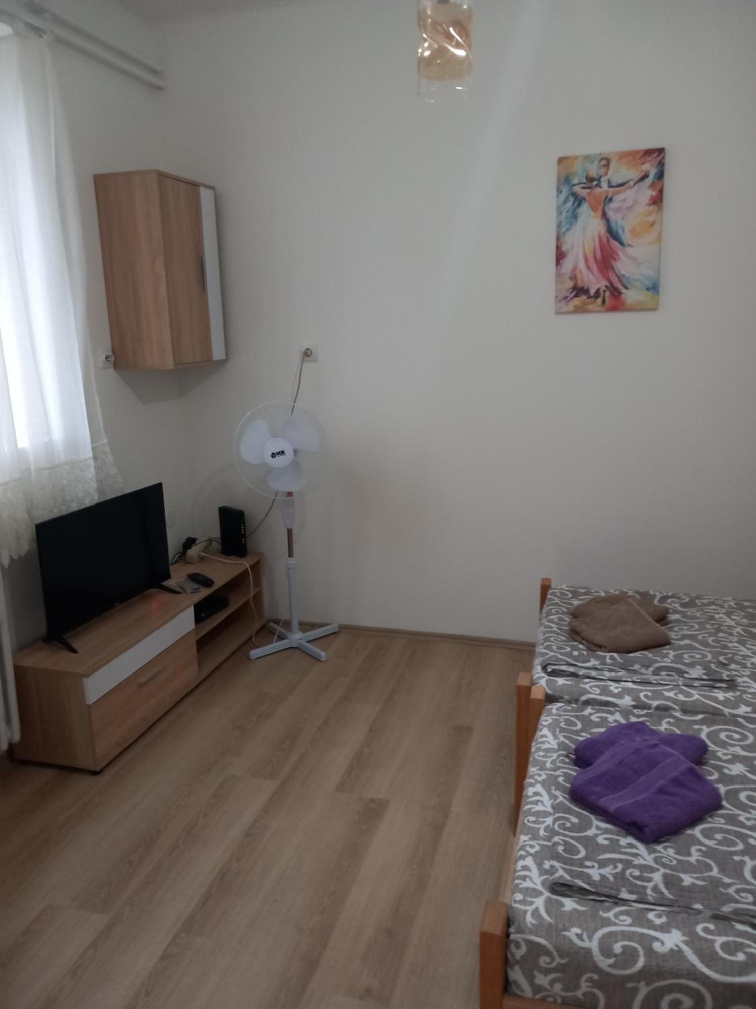 Rm Castell Apartments نوفي ساد المظهر الخارجي الصورة