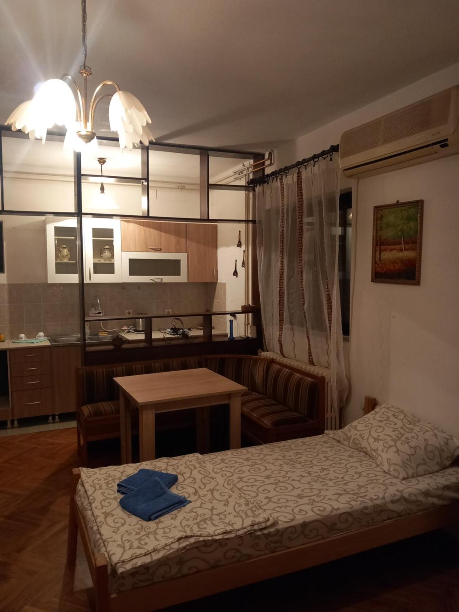 Rm Castell Apartments نوفي ساد المظهر الخارجي الصورة