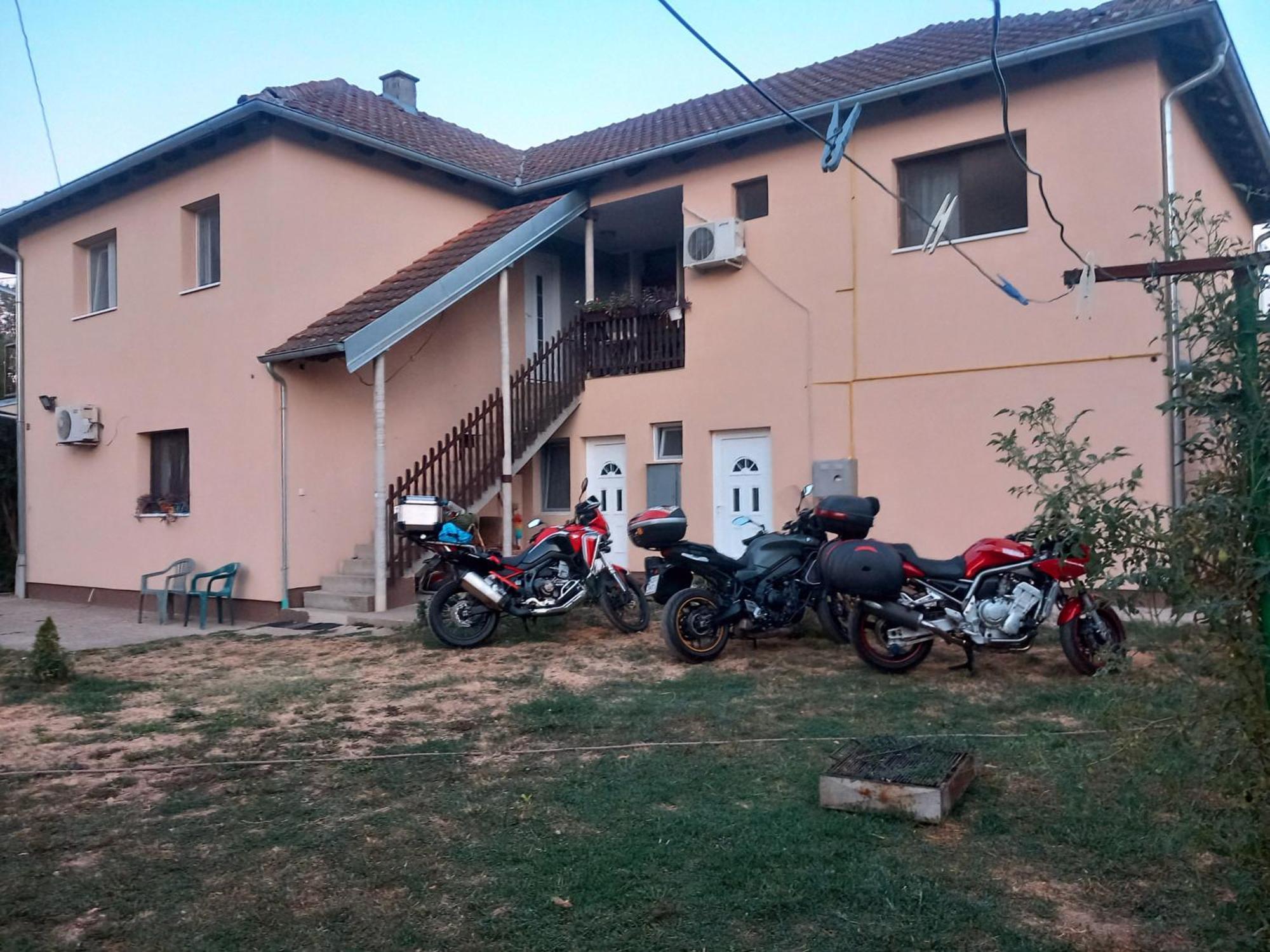 Rm Castell Apartments نوفي ساد المظهر الخارجي الصورة